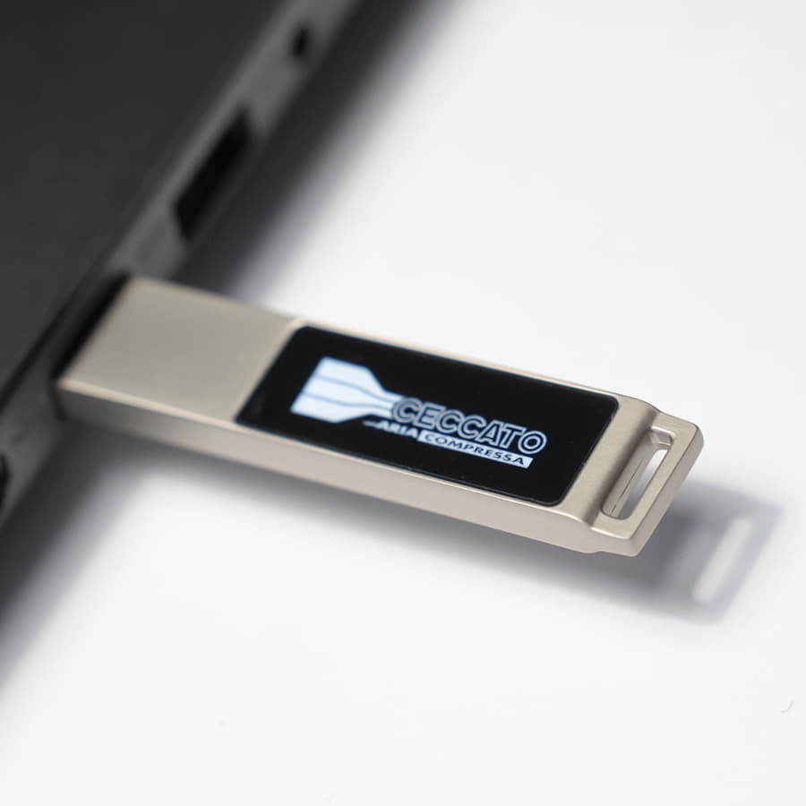 USB flash-карта LED с белой подсветкой (32Гб), серебристая, 6,6х1,2х0,45 см, металл, серебристый