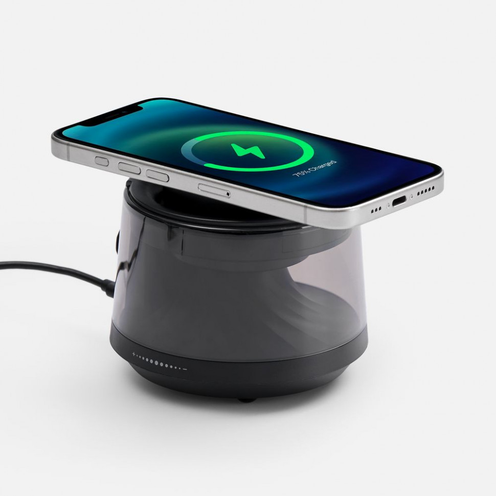 Bluetooth-колонка с подсветкой и беспроводной зарядкой Quantium