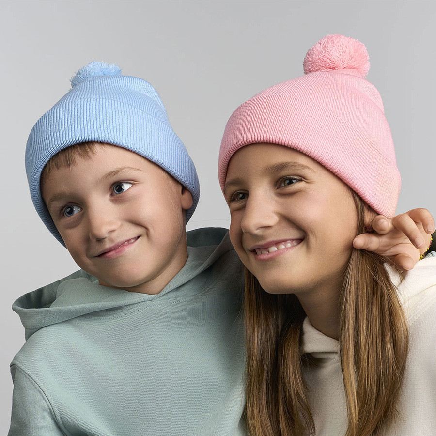 Шапка вязаная детская с помпоном KID WIND-S, черный